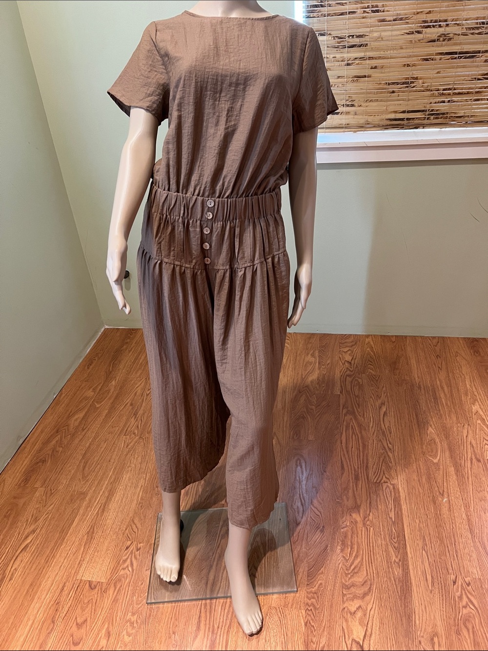 Women's Brown Short-Sleeve Jumpsuit with Button Waist cutout back Size L
